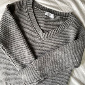 NWOT Gray chunky sweater